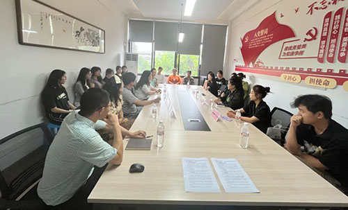 乐山师范学院美术与设计学院与乐山市市中区文化艺术培训协会共建校外美育实践教育基地暨美术学专业毕业生用人单位座谈会